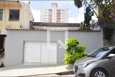 Casa à venda com 282m², 3 quartos e 4 vagas Casa à venda com 282m², 3 quartos e 4 vagasFachada