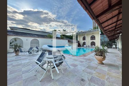 Casa de condomínio à venda com 2800m², 11 quartos e sem vagaÁrea externa