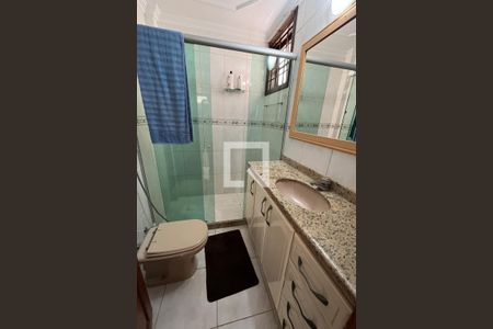 Casa à venda com 254m², 4 quartos e 4 vagasBanheiro 4