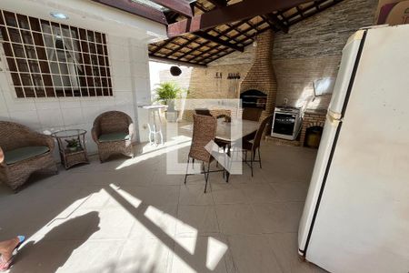 Casa à venda com 254m², 4 quartos e 4 vagasChurrasqueira 