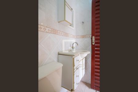 Casa à venda com 124m², 3 quartos e 1 vagaLavabo