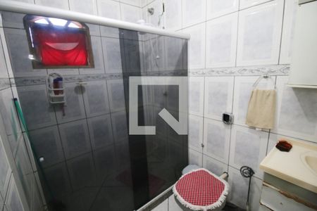 Casa à venda com 220m², 3 quartos e 3 vagasBanheiro da Suíte 2