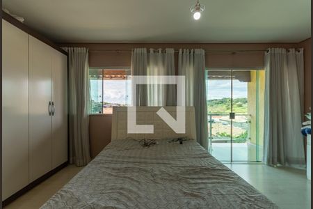 Casa à venda com 253m², 4 quartos e 3 vagas Casa à venda com 253m², 4 quartos e 3 vagasQuarto 4