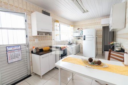 Casa à venda com 125m², 2 quartos e 2 vagasCozinha