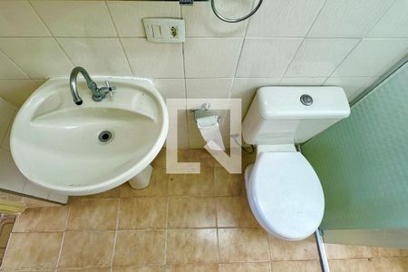 Apartamento à venda com 43m², 2 quartos e 1 vaga Apartamento à venda com 43m², 2 quartos e 1 vagaBanheiro