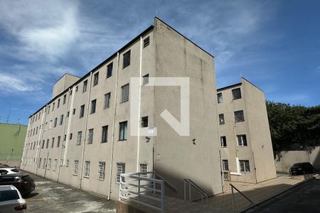 Apartamento à venda com 43m², 2 quartos e 1 vaga Apartamento à venda com 43m², 2 quartos e 1 vagaFachada