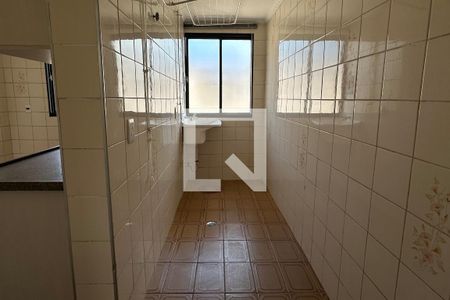 Apartamento à venda com 43m², 2 quartos e 1 vaga Apartamento à venda com 43m², 2 quartos e 1 vagaÁrea de Serviço