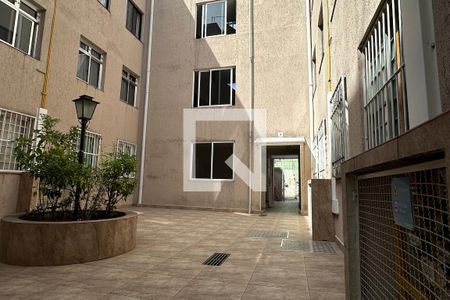Apartamento à venda com 43m², 2 quartos e 1 vaga Apartamento à venda com 43m², 2 quartos e 1 vagaÁrea comum