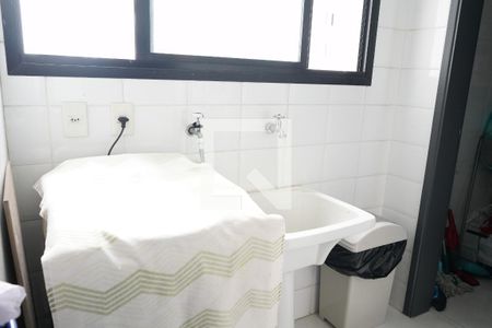 Apartamento à venda com 99m², 2 quartos e 2 vagasÁrea de Serviço