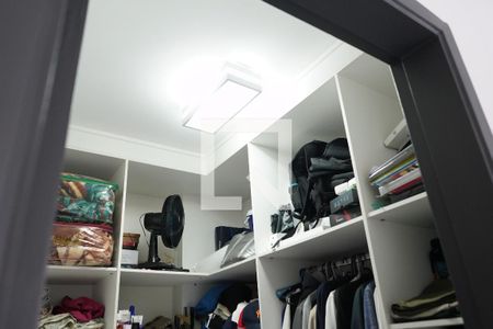 Apartamento à venda com 99m², 2 quartos e 2 vagasCloset do quarto