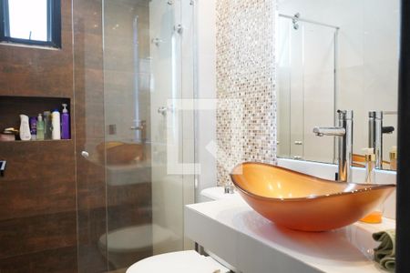 Apartamento à venda com 99m², 2 quartos e 2 vagasBanheiro