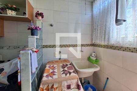 Apartamento à venda com 82m², 2 quartos e 1 vagaÁrea de Serviço