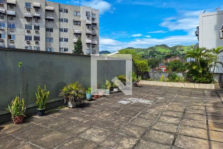 Apartamento à venda com 82m², 2 quartos e 1 vagaÁrea comum