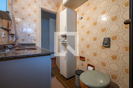 Casa à venda com 270m², 3 quartos e 2 vagas Casa à venda com 270m², 3 quartos e 2 vagasBanheiro