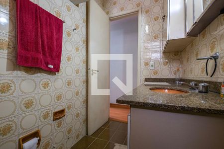 Casa à venda com 270m², 3 quartos e 2 vagas Casa à venda com 270m², 3 quartos e 2 vagasSuíte - Banheiro