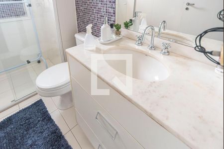 Apartamento à venda com 180m², 3 quartos e 3 vagas Apartamento à venda com 180m², 3 quartos e 3 vagasBanheiro Social