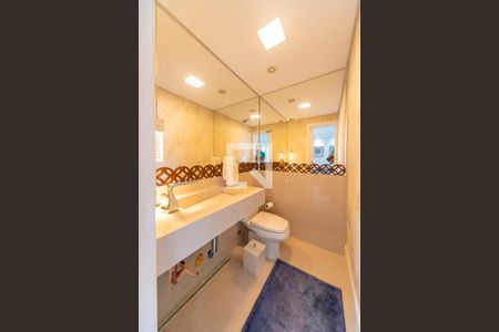 Apartamento à venda com 180m², 3 quartos e 3 vagas Apartamento à venda com 180m², 3 quartos e 3 vagasLavabo