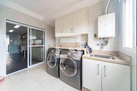 Apartamento à venda com 180m², 3 quartos e 3 vagas Apartamento à venda com 180m², 3 quartos e 3 vagasÁrea de Serviço