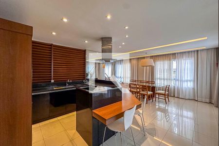 Apartamento à venda com 180m², 3 quartos e 3 vagas Apartamento à venda com 180m², 3 quartos e 3 vagasÁrea comum - Salão de festas