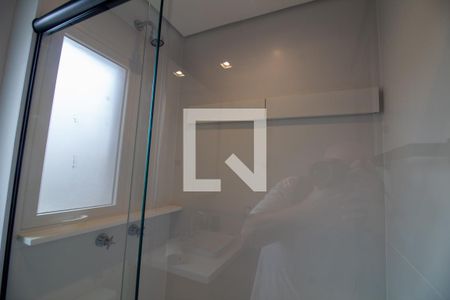 Apartamento à venda com 48m², 2 quartos e 1 vaga Apartamento à venda com 48m², 2 quartos e 1 vagaBanheiro da Suíte