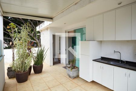 Apartamento à venda com 140m², 2 quartos e 2 vagas Apartamento à venda com 140m², 2 quartos e 2 vagasTerraço