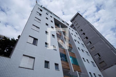 Apartamento à venda com 140m², 2 quartos e 2 vagas Apartamento à venda com 140m², 2 quartos e 2 vagasFachada