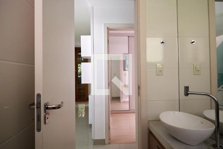 Apartamento à venda com 140m², 2 quartos e 2 vagas Apartamento à venda com 140m², 2 quartos e 2 vagasBanheiro 2