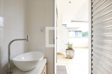 Apartamento à venda com 140m², 2 quartos e 2 vagas Apartamento à venda com 140m², 2 quartos e 2 vagasLavabo