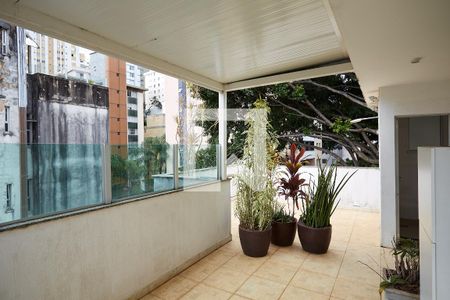 Apartamento à venda com 140m², 2 quartos e 2 vagas Apartamento à venda com 140m², 2 quartos e 2 vagasTerraço