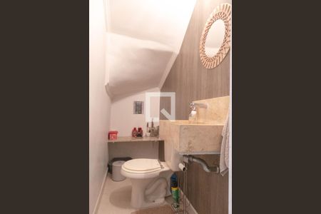 Casa de condomínio à venda com 118m², 3 quartos e 2 vagasLavabo