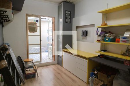 Casa de condomínio à venda com 118m², 3 quartos e 2 vagasQuarto 3