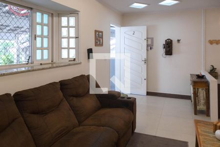 Casa de condomínio à venda com 118m², 3 quartos e 2 vagassala