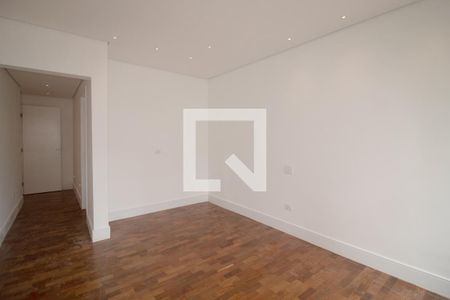Apartamento à venda com 213m², 3 quartos e 2 vagas Apartamento à venda com 213m², 3 quartos e 2 vagasQuarto 3
