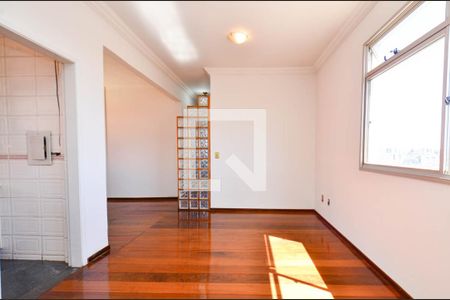Sala de estar de apartamento para alugar com 3 quartos, 144m² em Floresta, Belo Horizonte