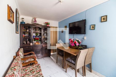 Sala de casa de condomínio para alugar com 3 quartos, 50m² em Conjunto Habitacional Presidente Castelo Branco, Carapicuíba