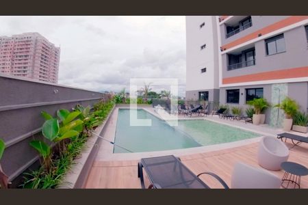 Apartamento à venda com 64m², 3 quartos e 2 vagas Apartamento à venda com 64m², 3 quartos e 2 vagasÁrea comum - Piscina