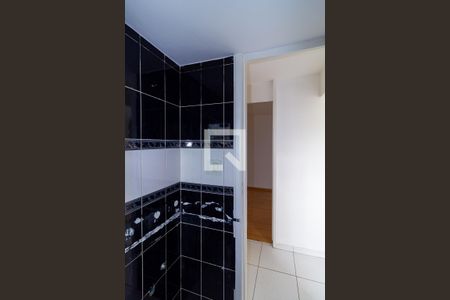 Apartamento à venda com 64m², 2 quartos e 1 vaga Apartamento à venda com 64m², 2 quartos e 1 vagaBanheiro