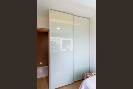 Apartamento à venda com 88m², 3 quartos e 2 vagasQuarto 2