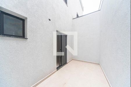 Apartamento à venda com 56m², 2 quartos e 1 vaga Apartamento à venda com 56m², 2 quartos e 1 vagaVaranda do Quarto 2