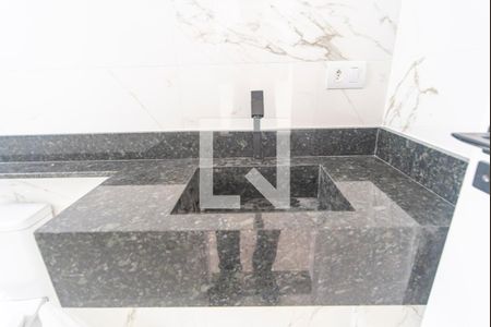 Apartamento à venda com 56m², 2 quartos e 1 vaga Apartamento à venda com 56m², 2 quartos e 1 vagaBanheiro do Quarto 2