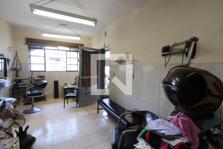 Casa à venda com 360m², 4 quartos e 2 vagasSalão