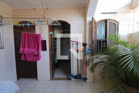 Casa à venda com 360m², 4 quartos e 2 vagasÁrea de Serviço