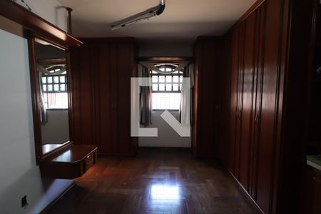 Casa à venda com 360m², 4 quartos e 2 vagasQuarto 2