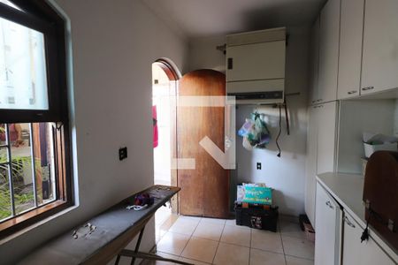 Casa à venda com 360m², 4 quartos e 2 vagasQuarto de Serviço