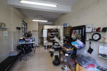 Casa à venda com 360m², 4 quartos e 2 vagasSalão