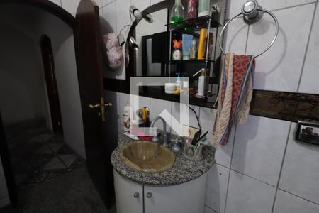 Casa à venda com 360m², 4 quartos e 2 vagasBanheiro Social