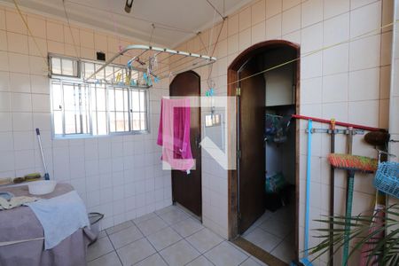 Casa à venda com 360m², 4 quartos e 2 vagasÁrea de Serviço