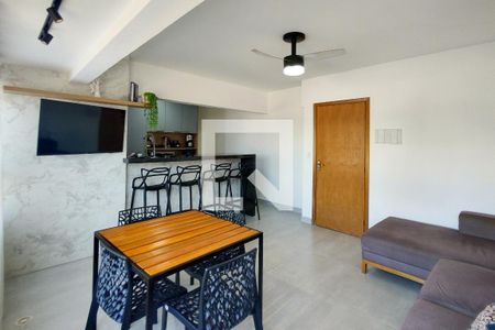 Sala de apartamento para alugar com 3 quartos, 88m² em Aviação, Praia Grande