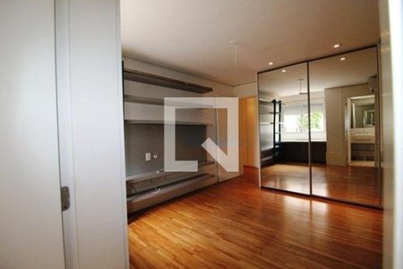 Apartamento à venda com 370m², 4 quartos e 5 vagas
