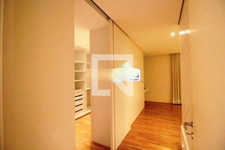 Apartamento à venda com 370m², 4 quartos e 5 vagas